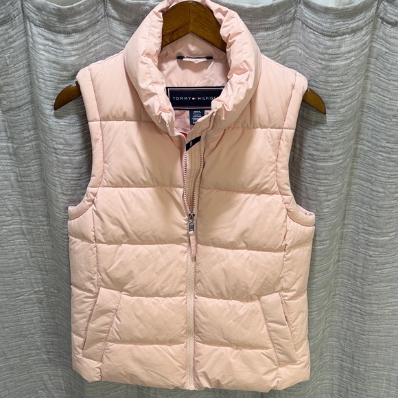 Tommy Hilfiger Jackets & Blazers - Tommy Hilfiger Light Pink Cabin core Outerwear Quilted Vest